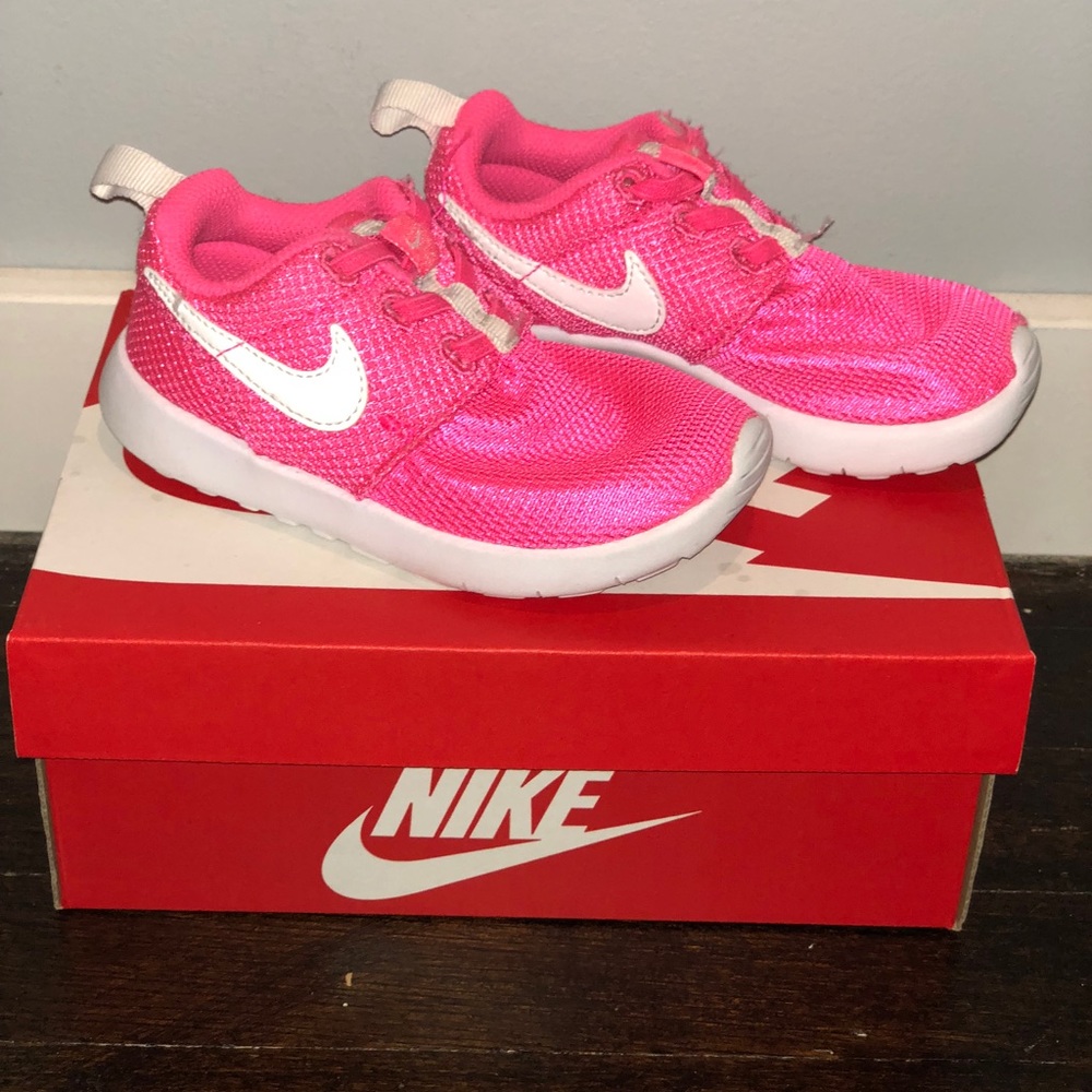 Girls Toddler Nike Roshe One Sz 9c